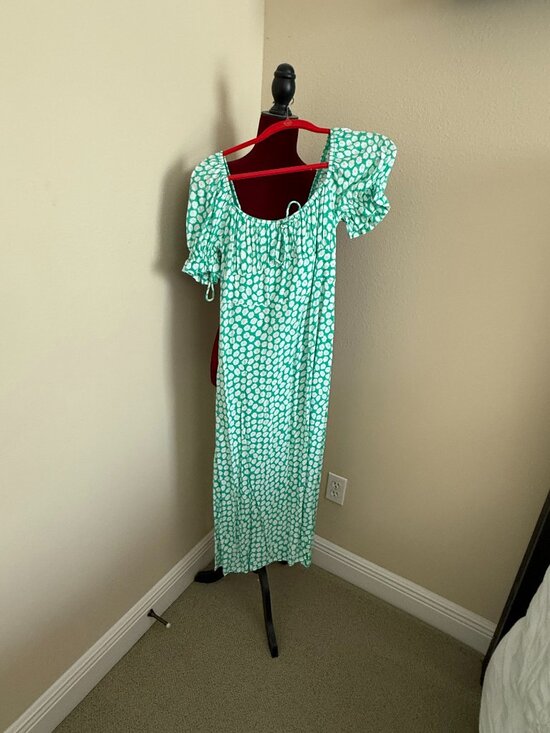 Faithfull the Brand Dresses & Skirts - Faithfull The Brand Green and White Maxi Dress